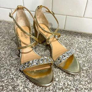 New Badgley Mischka Gem Glitter Block Heel Sandals